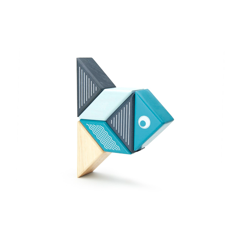 Travel Pals - Whale - Magnetic Wooden Blocks - 6 pieces