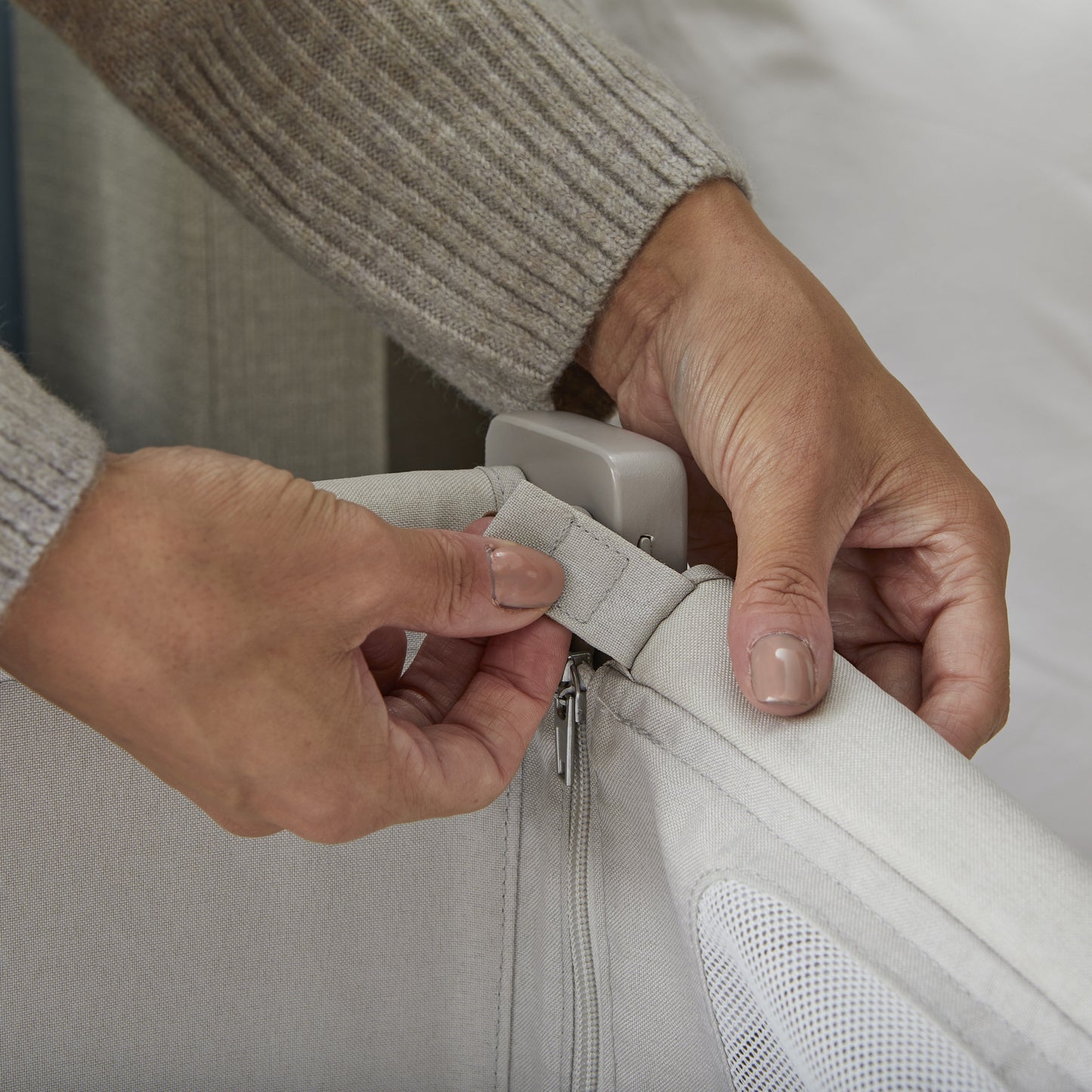 Shnuggle Air Lite Bedside Bassinet | Infant Crib | Height Adjustable Baby Bed with Mattress + 1 Waterproof + 2 White Sheets