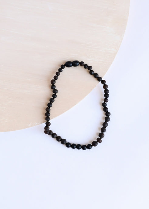 Canyon Leaf Raw Black Baltic Amber + Shungite Necklace - 11 inch