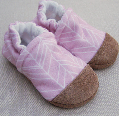 Snow and Arrows Cotton Slippers - Pink Feather