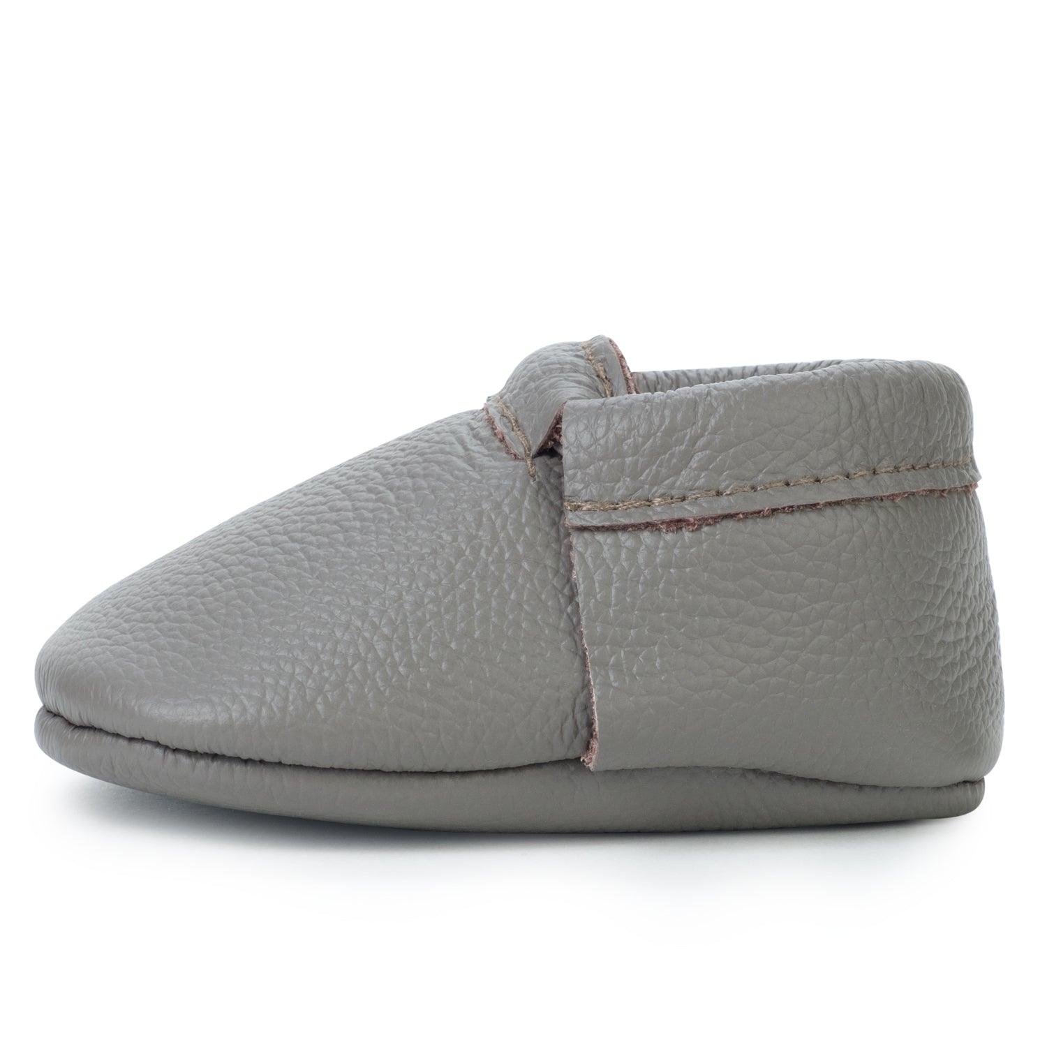 Fringeless baby hot sale moccasins