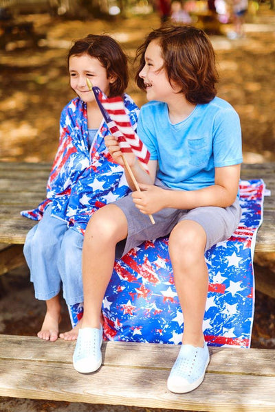 Luv Bug Co Full Size UPF 50+ Sunscreen Towel - Stars & Stripes